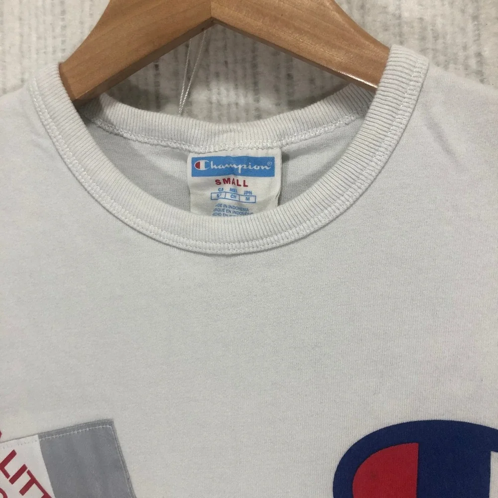 Champion‎ Graphic T Shirt Mens Small White Short Sleeve Crew Neck Logo Tee - Picture 4 of 7